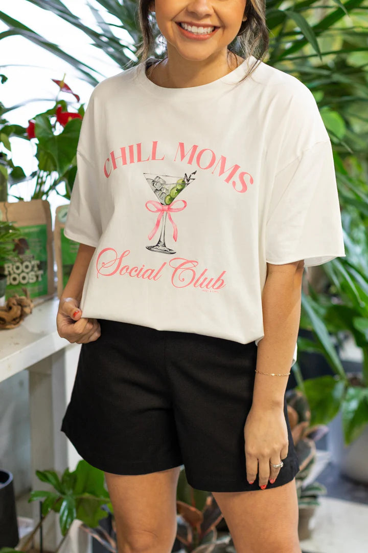 MOMS SOCIAL CLUB TEE