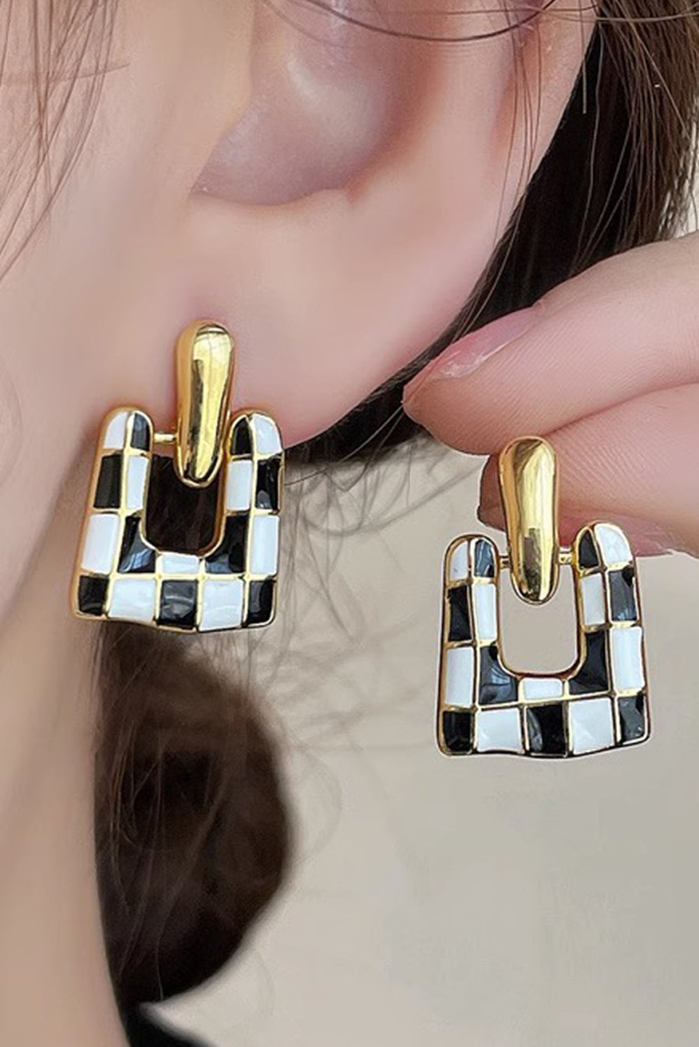 CHECKMATE EARRINGS