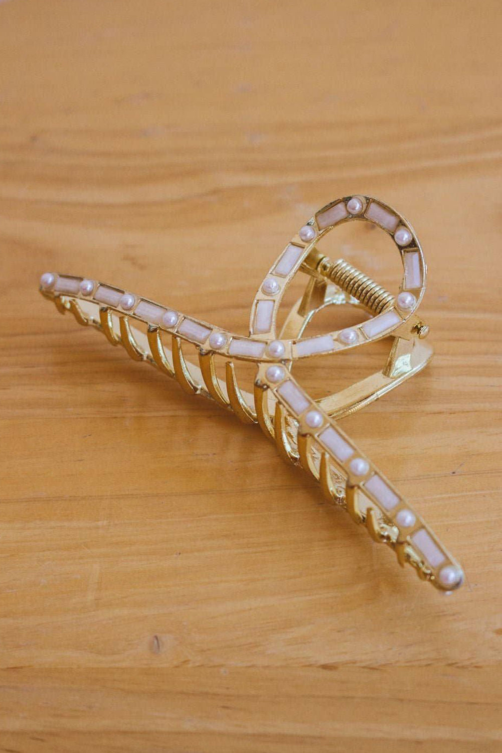 PEARL CLIP