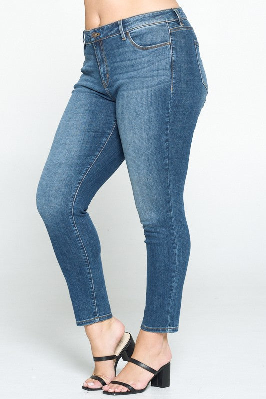MICA PLUS SIZE SKINNY ANKLE JEANS