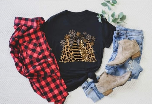 CHRISTMAS TREE TEE