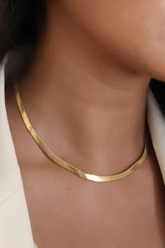 LIA NECKLACE