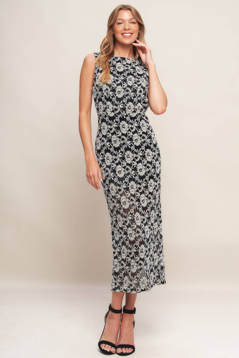 CHIC INTENTIONS