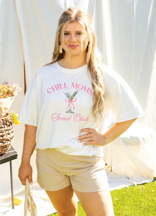MOMS SOCIAL CLUB TEE