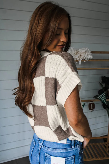 CHECKERED CHIC TOP