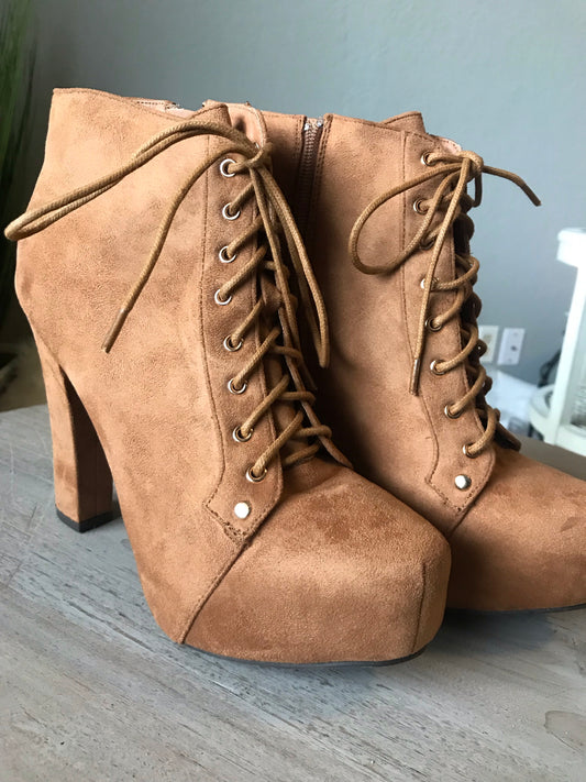 HIGH EXPECTATION BOOTIES